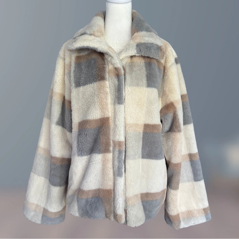 ACOA Winter's Tale Pocketed Plaid Faux Fur Jacket - Picture 8 of 13